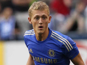Supporting image for story: Wolves linked to a swoop for Chelsea midfielder George Saville