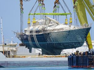 Supporting image for story: Bayesian yacht taken to Sicilian town for full investigation into sinking