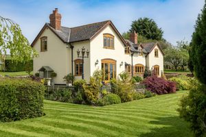 The Neenton country home