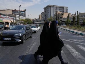 Supporting image for story: Iran denounces reimposed UN sanctions and considers response