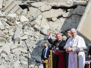 Supporting image for story: Pope’s autobiography reveals ‘bomb plot’ during visit to Iraq