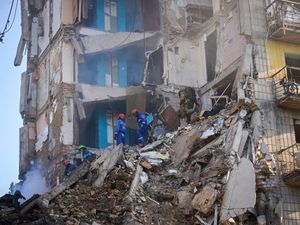 Supporting image for story: Russian missile and drone barrage kills 15 and injures dozens in Ukraine