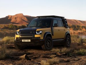 Supporting image for story: New Defender 110 Trophy Edition celebrates adventure heritage