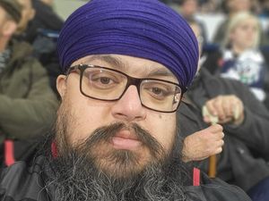 Supporting image for story: Man's rare cancer led to 10kg tumour! Now he wants to warn others about the early signs