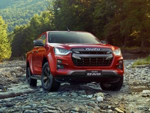 Supporting image for story: The Isuzu D-Max gets a new face and improved off-road abilities