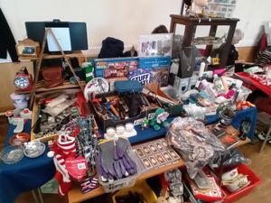 Supporting image for story: From curios to collectables at Wellington Collectors' Fair & Table Top Sale