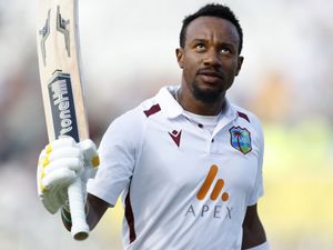 Supporting image for story: I have a wife and kids at home – centurion Kavem Hodge braves Mark Wood barrage