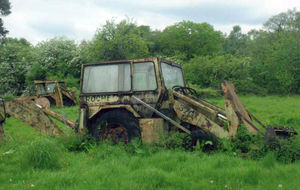 David says he came across this lonely and forgotten Whitlock 370 digger rusting away while walking in Fenn's Moss in 2014.