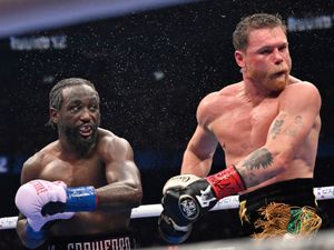 Supporting image for story: Terence Crawford makes boxing history by dethroning Canelo Alvarez in Las Vegas
