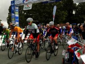 Supporting image for story: Tour of Britain rides into Welshpool