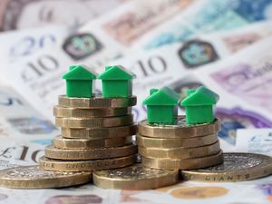 Supporting image for story: UK interest rates set to stay at 4%, but policymakers ‘deeply divided’