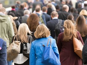 Supporting image for story: UK economy sees weaker-than-expected growth in November