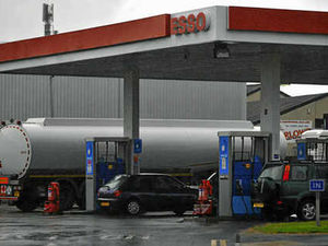 Supporting image for story: More soldiers train for tanker dispute