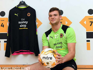 Supporting image for story: Wolves sign Scottish goalkeeper Jack Ruddy from Bury