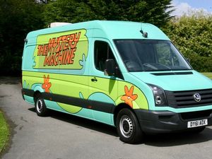 Supporting image for story: Former One Direction tour van heading to auction