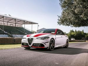 Supporting image for story: Alfa Romeo reveals ultra-limited run of F1-inspired Quadrifoglio models
