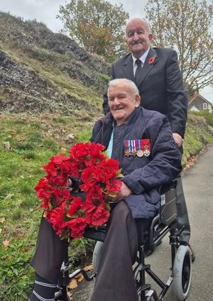 WWII veteran, Eric Lucas, honours the fallen on Remembrance Sunday