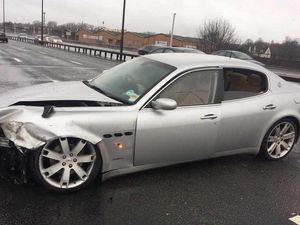Supporting image for story: Maserati Ghibli crashes on M6