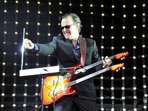 Supporting image for story: Joe Bonamassa rocks out at the NIA