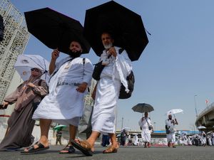 Supporting image for story: Muslims start the Hajj against the backdrop of Israel-Hamas war