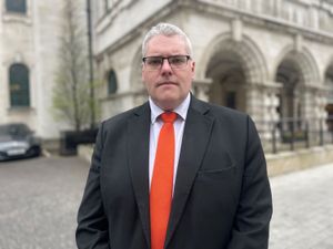 Supporting image for story: DUP should have displayed ‘cautious realism’ over Stormont deal – Robinson