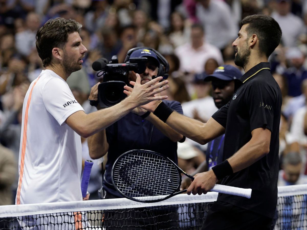Novak Djokovic overcomes back issue to cruise past Cameron Norrie at US Open