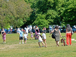 Supporting image for story: Shropshire health experts issue advice as temperatures rocket