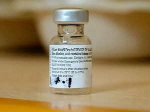 Supporting image for story: Region 'on target' to offer Covid vaccines to four most vulnerable groups by mid-February 