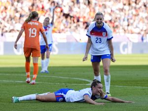 Supporting image for story: Thursday’s briefing: Lionesses roar back and PSG continue to look the real deal