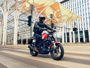 Supporting image for story: Yamaha brings retro appeal with new XSR125
