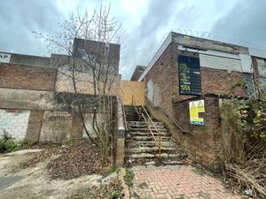 Photos taken by LDR Rachel Alexander 
High street 
Permission for use for LDR partners 