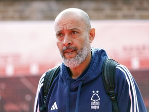 Supporting image for story: Nuno Espirito Santo criticises decision to award Fulham penalty as Forest beaten