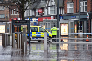 Police remain at the scene this morning. Image: SnapperSK