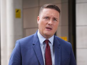 Supporting image for story: Weight-loss jabs on NHS may be rolled out ‘in high streets and shopping centres’