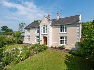 Supporting image for story: Historic manor house near Gobowen on the market for £1.2 million