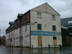 Supporting image for story: Derelict Shrewsbury site 'vital' to town