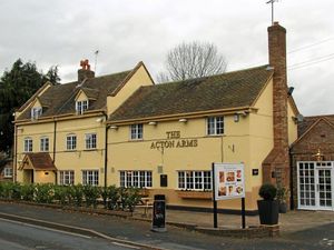 Supporting image for story: Council is set to reject new homes planned for behind pub