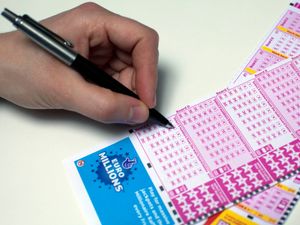 Supporting image for story: Winning ticket in 250 million euro jackpot sold in Munster