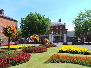 Supporting image for story: £100,000 of improvements on the way for Oswestry's Cae Glas Park 