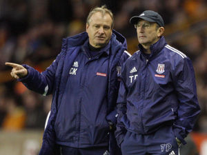 Supporting image for story: West Brom boss Tony Pulis "praying" assistant Dave Kemp stays at club