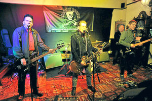 Supporting image for story: The Specials guitarist Roddy wows fans in pub gig