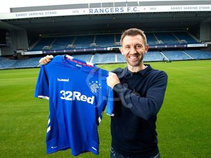 Supporting image for story: Gareth McAuley signs one-year deal at Steven Gerrard's Rangers