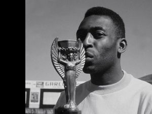 Supporting image for story: Brazilian football legend Pele dies aged 82 following cancer battle