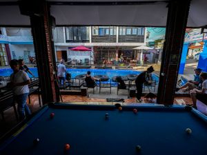 Supporting image for story: British lawyer dies from suspected methanol poisoning in Laos