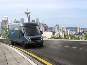 Supporting image for story: Amazon orders 100,000 electric delivery vehicles in bid to meet carbon neutral goal