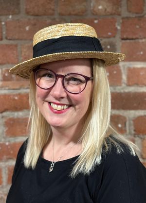 Michelle Handley plays Mavis in Stepping Out