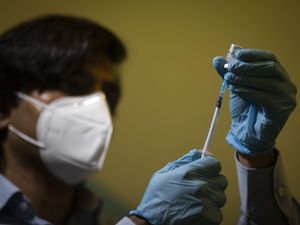 Supporting image for story: Russian coronavirus vaccine is 91.6% effective, trial results suggest