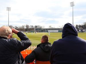 Supporting image for story: Leicestershire end long wait for a return to County Championship Division One