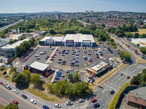 Supporting image for story: Oldbury crash: Motorists face major disruption following crash on busy road