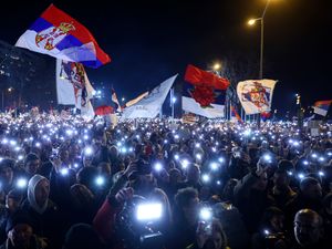Supporting image for story: Students stage overnight bridge blockade in anti-corruption protest in Serbia